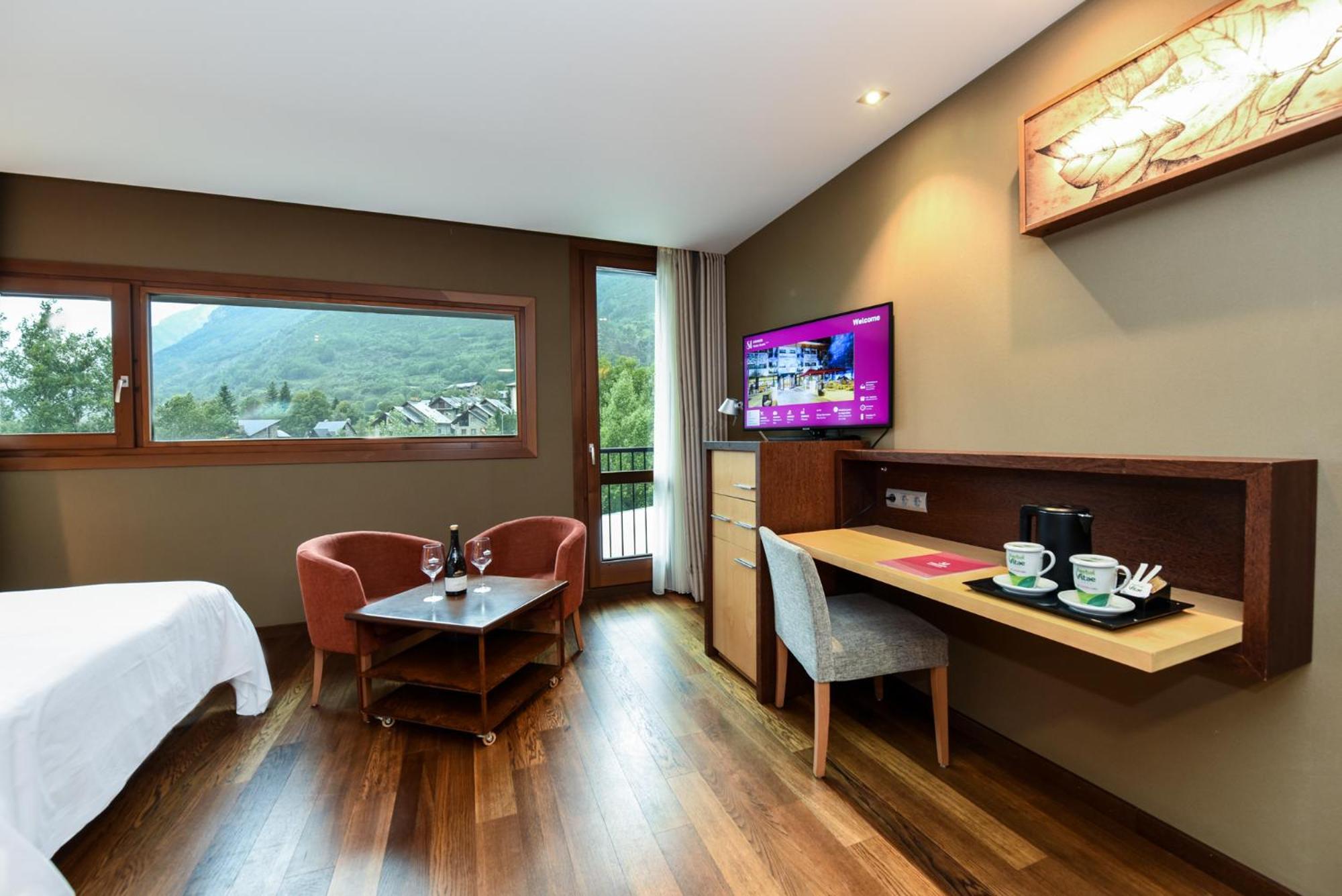 Sommos Hotel Aneto Benasque Dış mekan fotoğraf